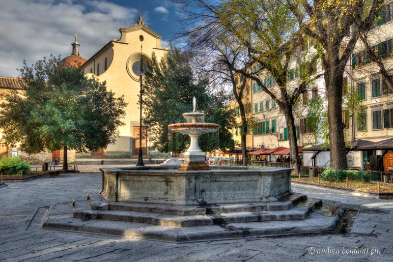 Hidden Florence Guided Tour with Isabelle : Santo Spirito Square © Andrea Bonfanti photographer