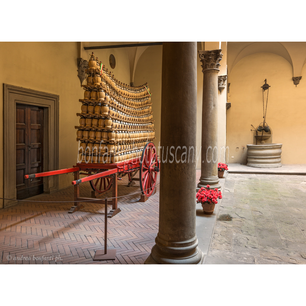 andrea bonfanti ph © the crazy cart in the Antinori palace Florence