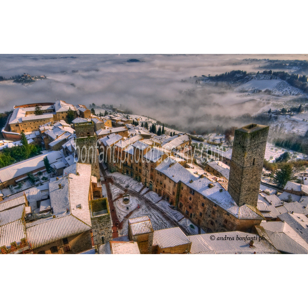 andrea bonfanti ph © San Gimignano winter overlook andrea bonfanti ph © San Gimignano winter overlook